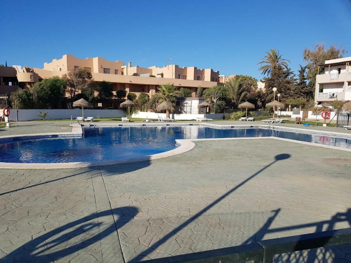 Casa Baja Extraordinaria En Urbanizacion Naturista! Las Bombardas Exterior photo